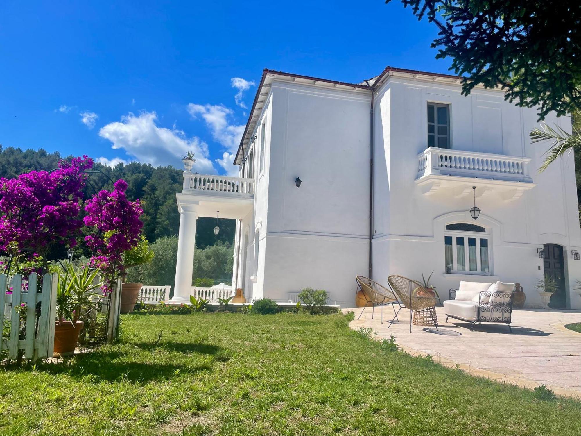 Novecento Apartment