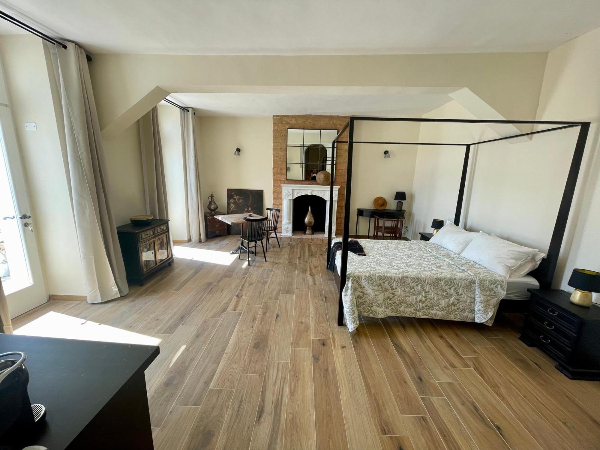 Novecento Apartment *